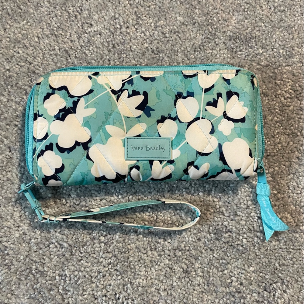 Floral Vera Bradley Wristlet